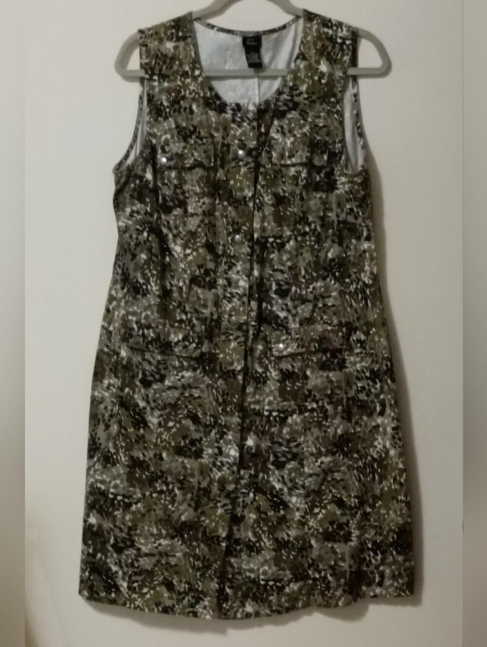 Sleeveless Green Camo Print Dress Size 14 Snap Open From